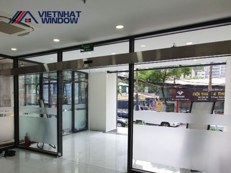 Cửa tự động tại TP.HCM – Giải pháp hiện đại cho không gian tiện nghi