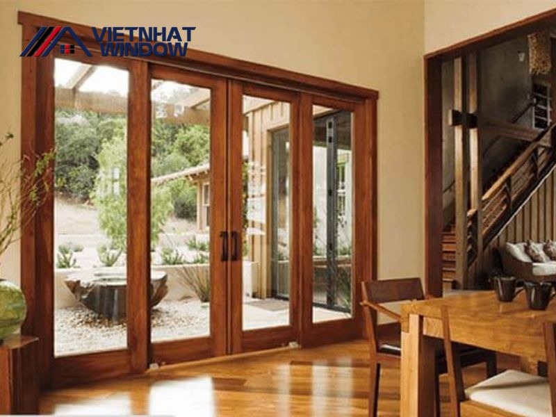 Top 10+ mẫu cửa gỗ kính cường lực thêm phần sang trọng cho ngôi nhà của bạn